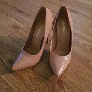 Nude size 5.5 lolashoutique